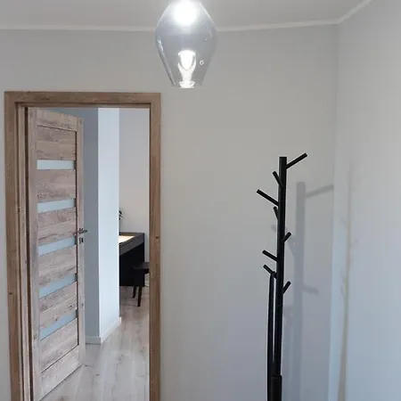 Wojskowa 1 / Park Apartmán *