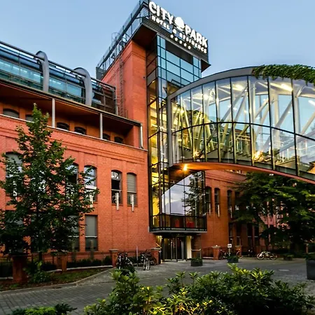 Wojskowa 1 / Park Poznaň